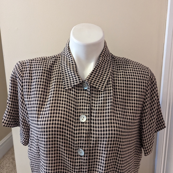 Vintage Bentley cream and black plaid slightly cropped button down size M - Picture 4 of 8